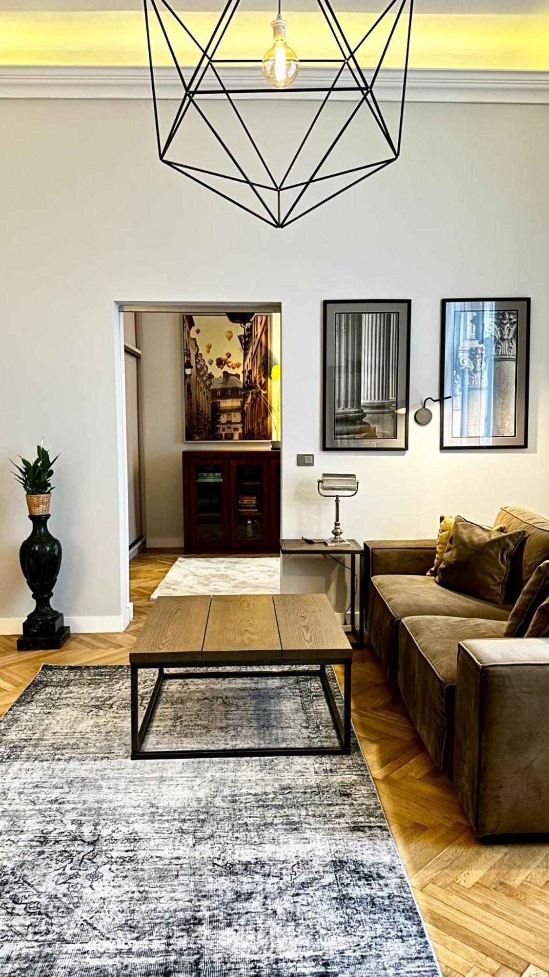 4m High In Heart Of Warsaw! Apartament Warszawa