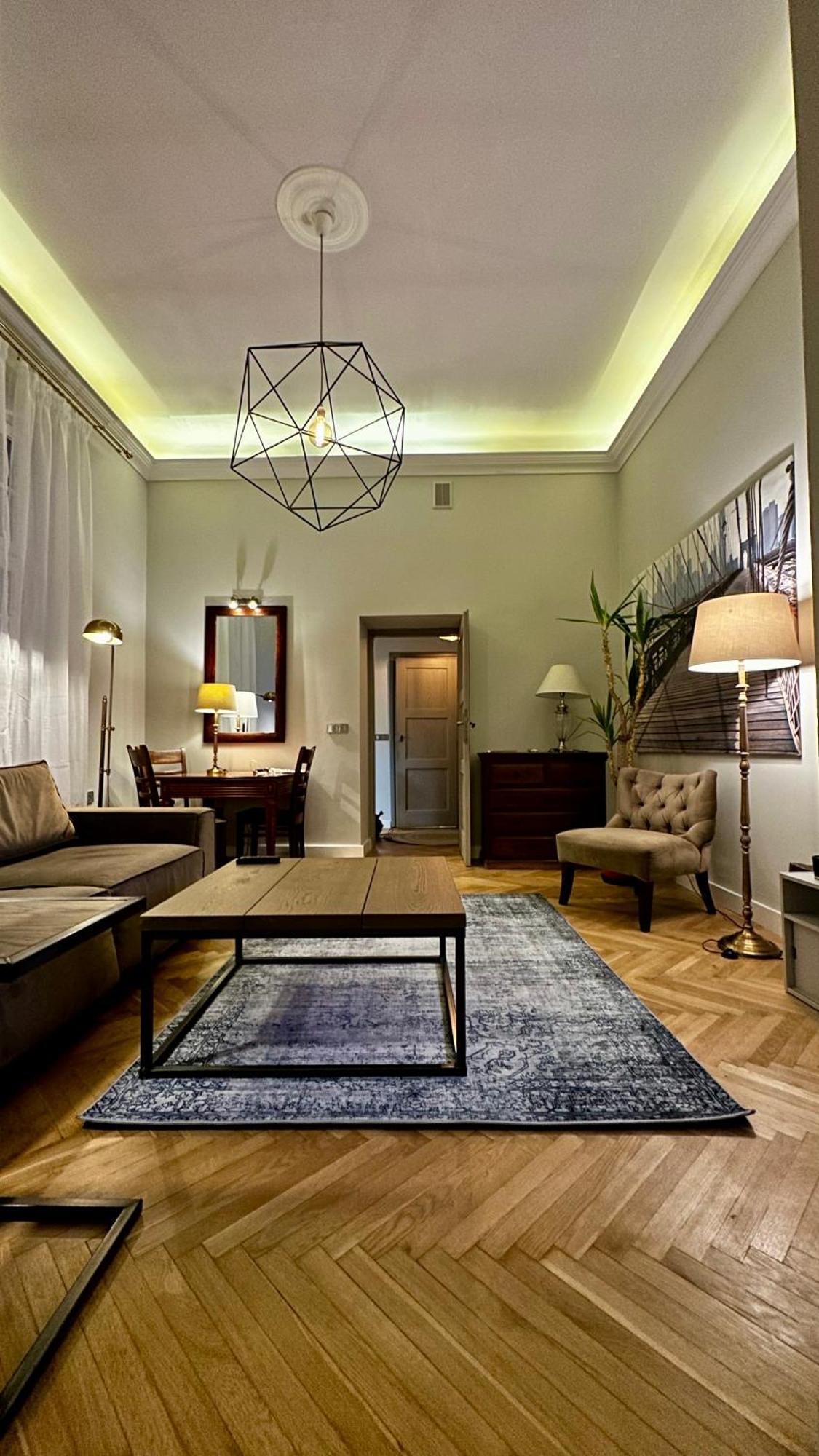 Apartament 4m High In Heart Of Warsaw!
