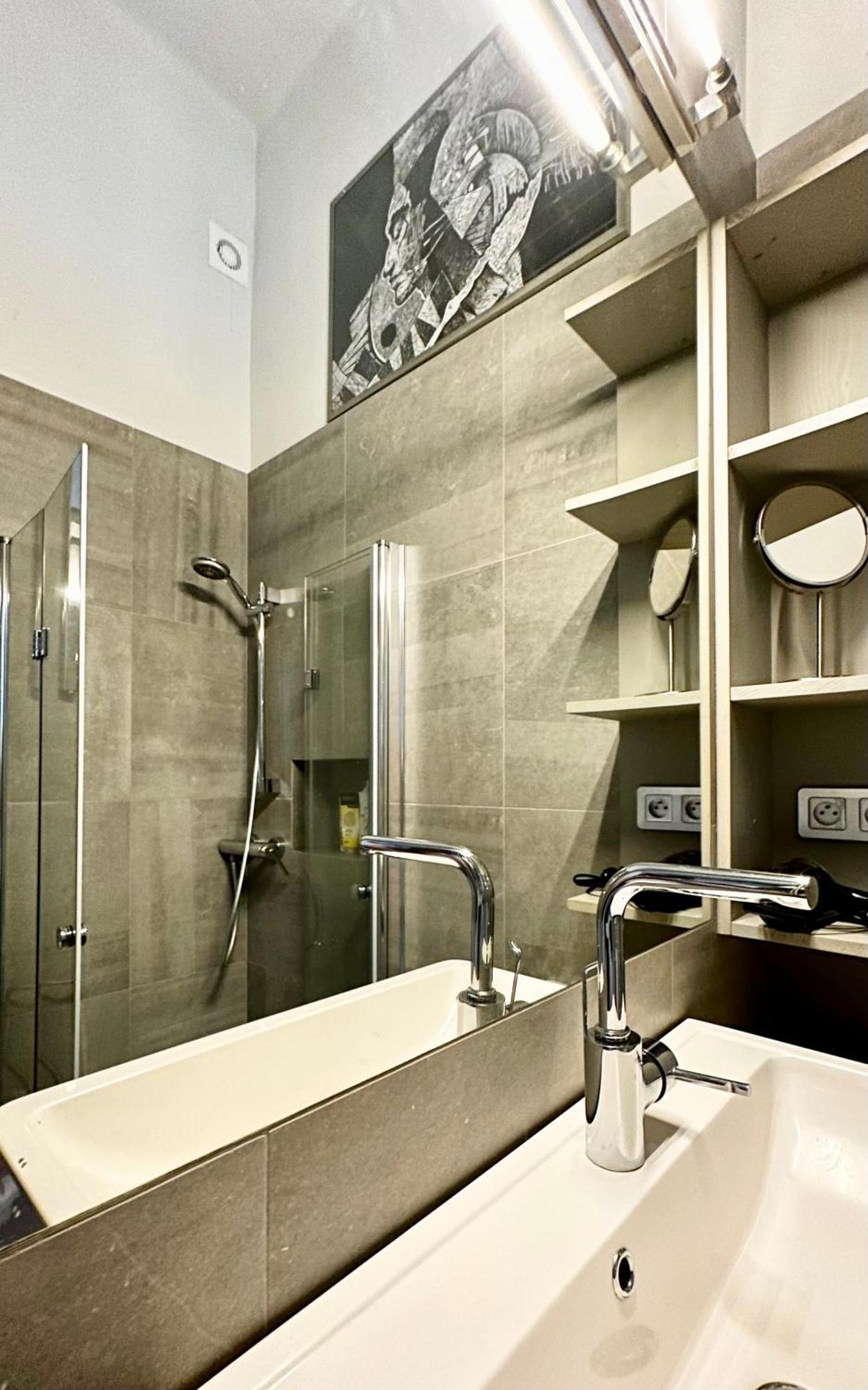 4m High In Heart Of Warsaw! Apartament Warszawa